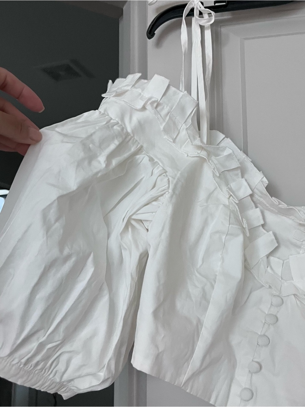 White Ruffle Off-Shoulder Crop Top - Picture 4 of 5